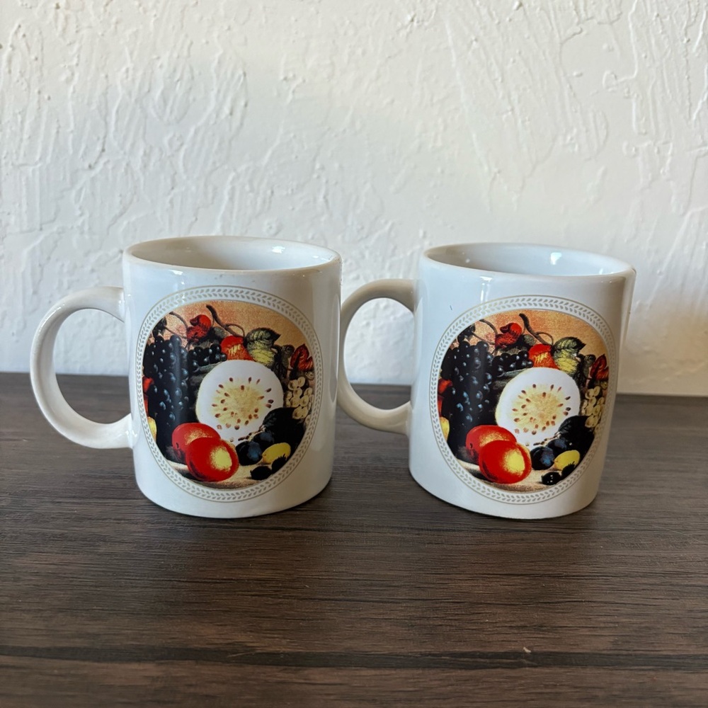 Lot Of 2 Vintage Houston Foods Coffee Mugs Two-Sided Fruit‎ Colorful Grapes